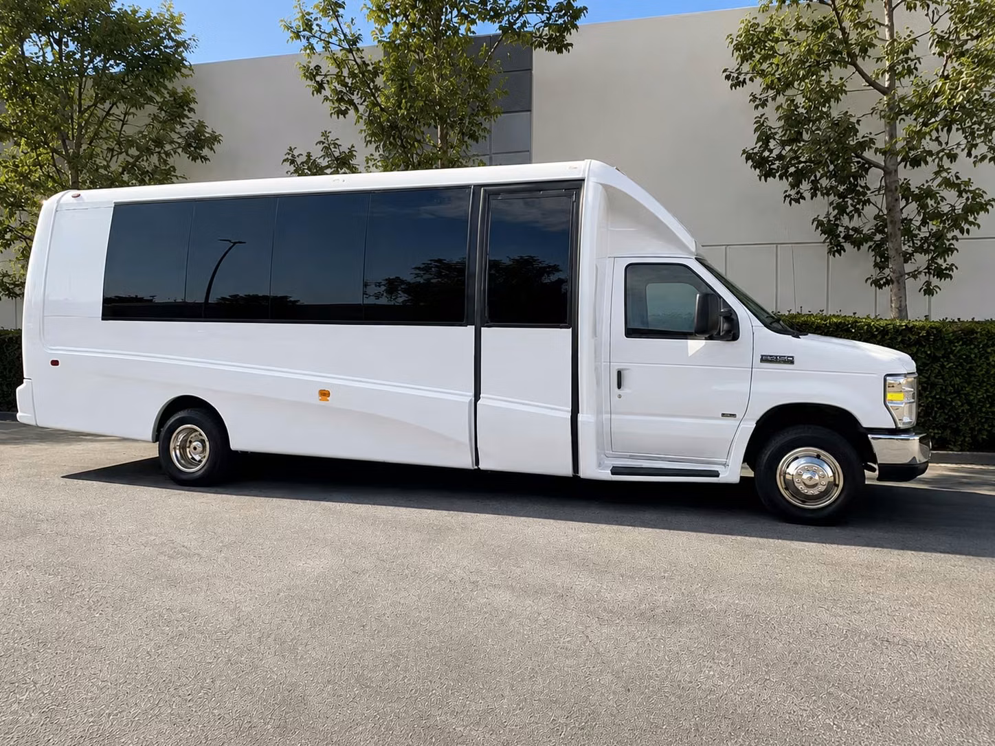 18 passenger minibus