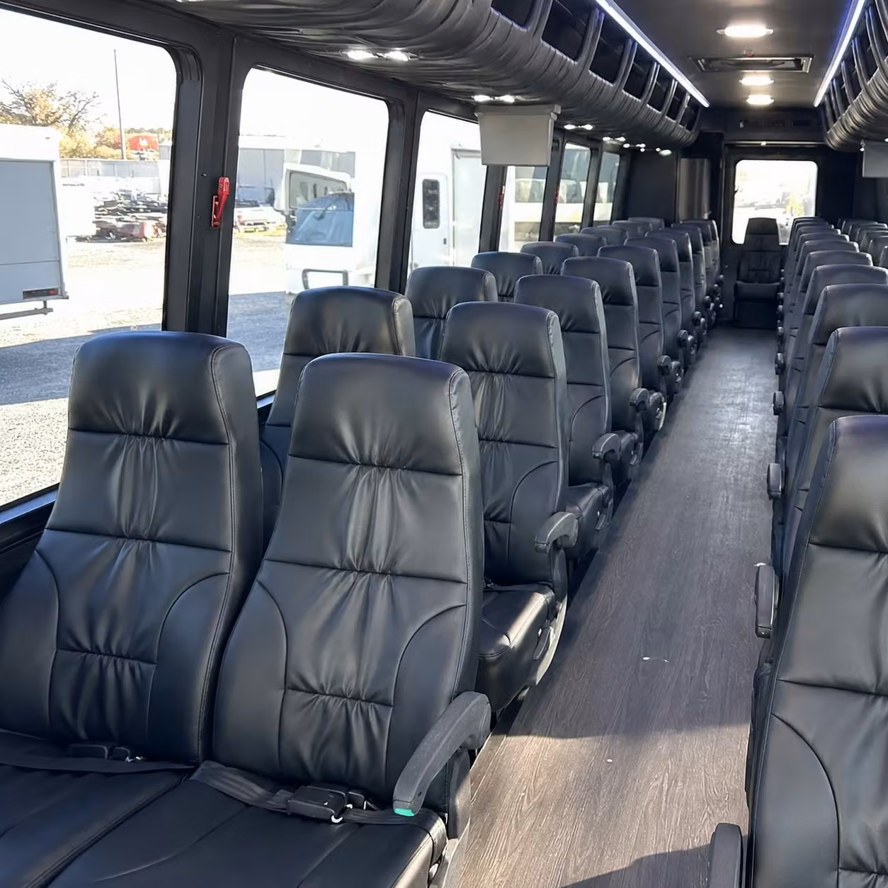 minibus rentals in hayward for prom groups that want comfort without the crowd